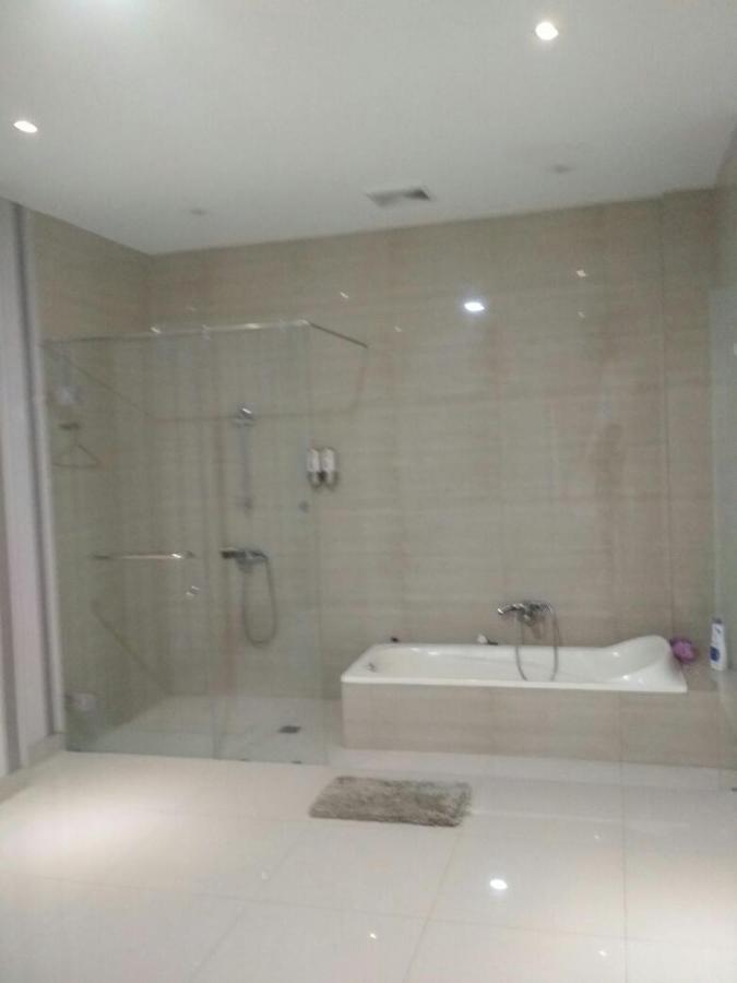 Bintara Jaya Yemima Guest House Bekasi Exterior foto